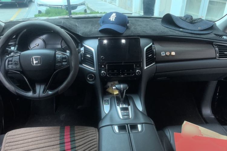 Used Honda Avancier 2019 240TURBO Two-Wheel Drive Premium Edition Center Console