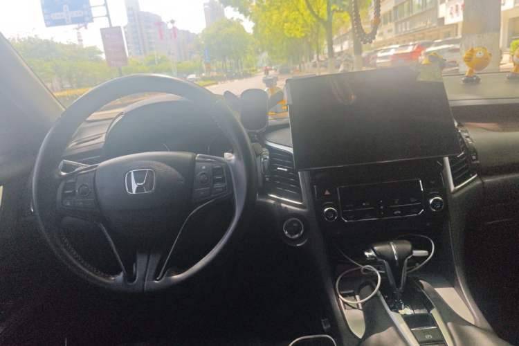 Used Honda Avancier 2019 240TURBO Two-Wheel Drive Luxury Edition Center Console
