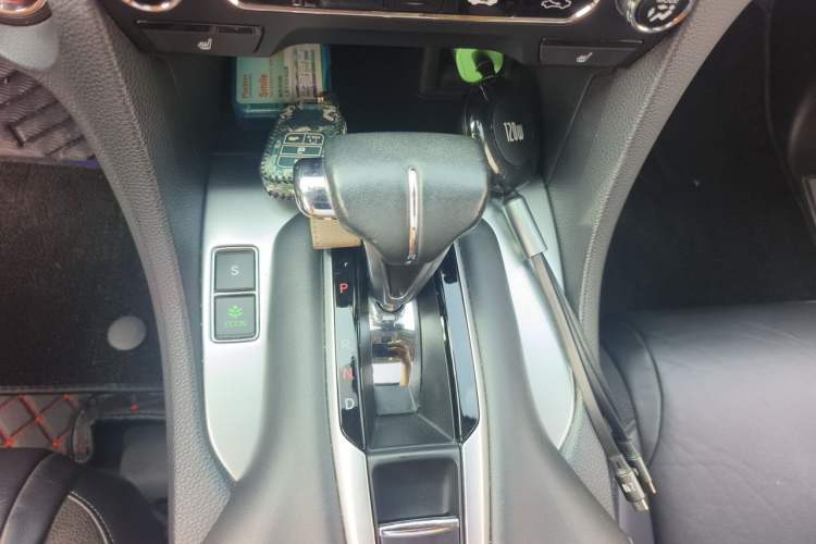 Used Honda Avancier 2019 240TURBO Two-Wheel Drive Prestige · Starry Sky Limited Edition Gear Lever