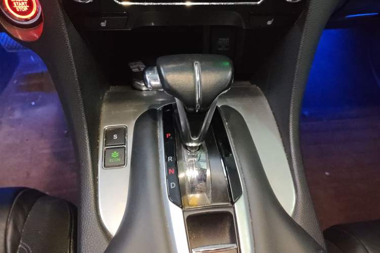 Used Honda Avancier 2019 240TURBO Two-Wheel Drive Prestige · Starry Sky Limited Edition Gear Lever