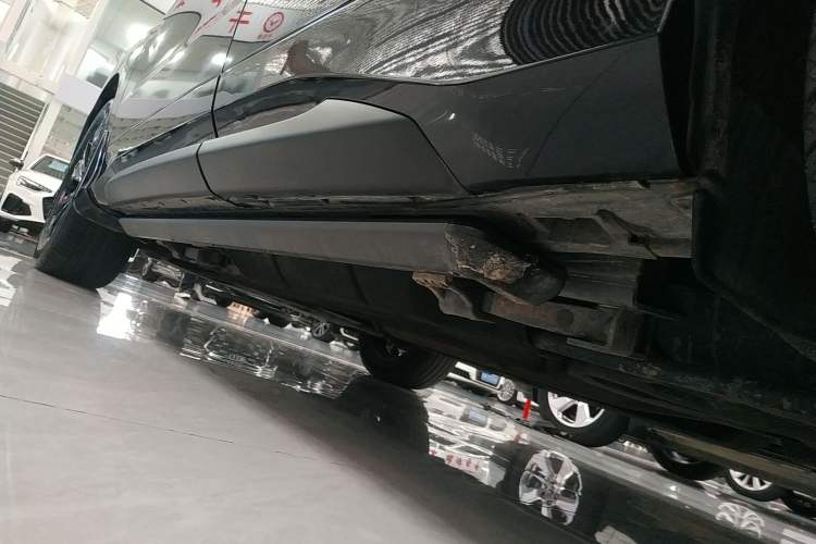 Used Honda Avancier 2019 240TURBO Two-Wheel Drive Luxury Edition Left Side Sill
