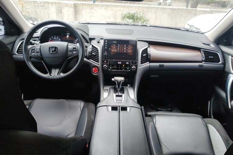 Used Honda Avancier 2019 240TURBO Two-Wheel Drive Comfort Version Center Console