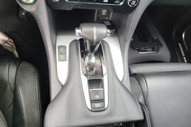 Used Honda Avancier 2019 240TURBO Two-Wheel Drive Comfort Version Gear Lever