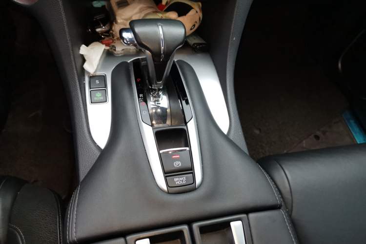 Used Honda Avancier 2019 240TURBO Two-Wheel Drive Comfort Version Gear Lever