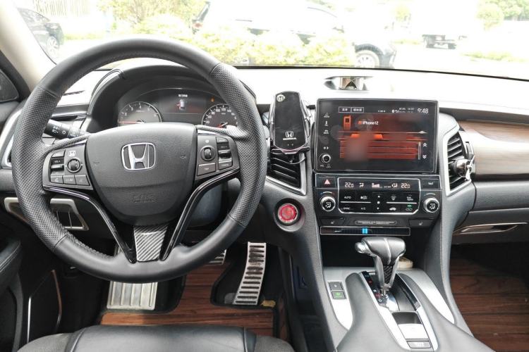 Used Honda Avancier 2019 240TURBO Two-Wheel Drive Premium Edition Center Console
