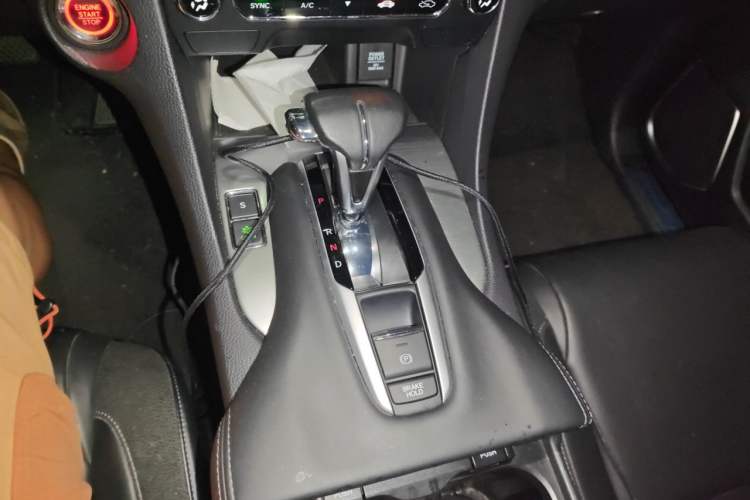 Used Honda Avancier 2019 240TURBO Two-Wheel Drive Comfort Version Gear Lever