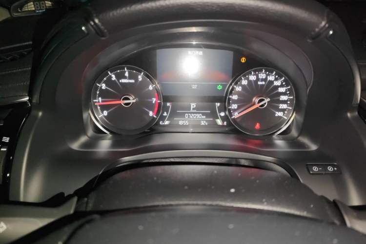 Used Honda Avancier 2019 240TURBO Two-Wheel Drive Comfort Version Odometer Close Up