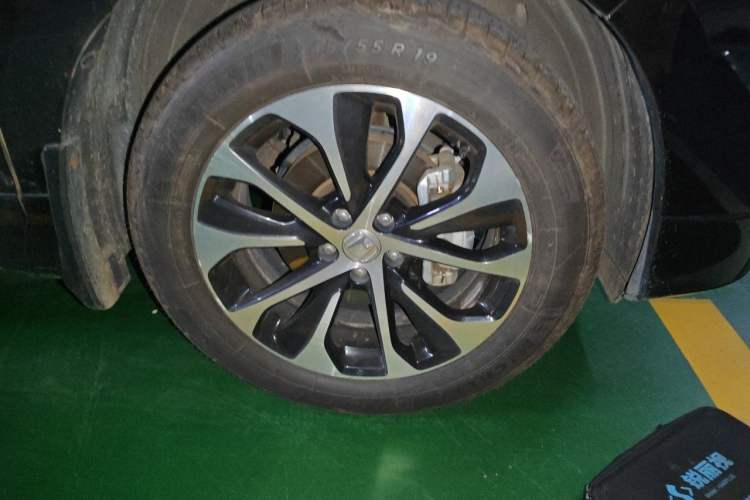 Used Honda Avancier 2019 240TURBO Two-Wheel Drive Comfort Version Right Front Wheel Hub