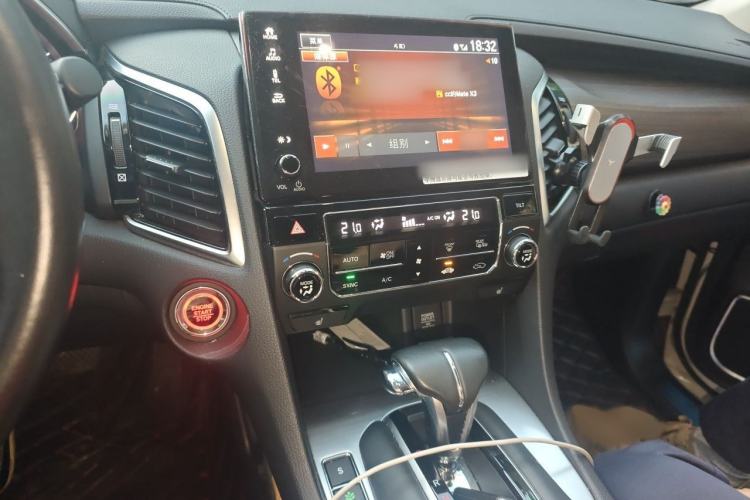 Used Honda Avancier 2019 240TURBO Two-Wheel Drive Luxury Edition Audio And AC Panel