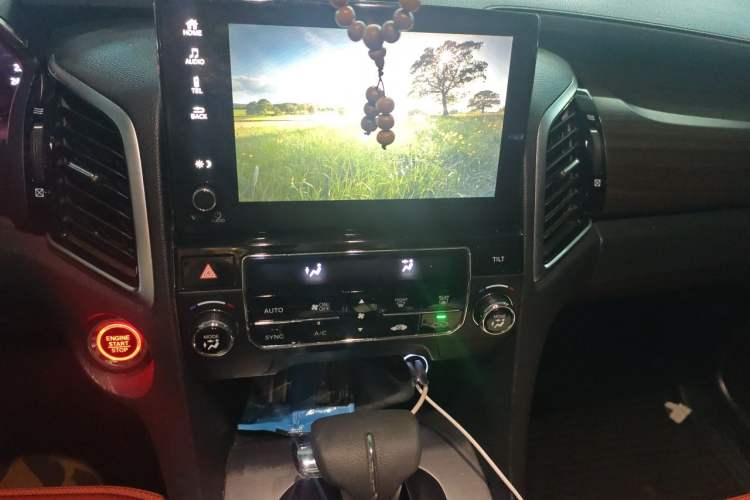 Used Honda Avancier 2019 240TURBO Two-Wheel Drive Elite Edition Audio And AC Panel