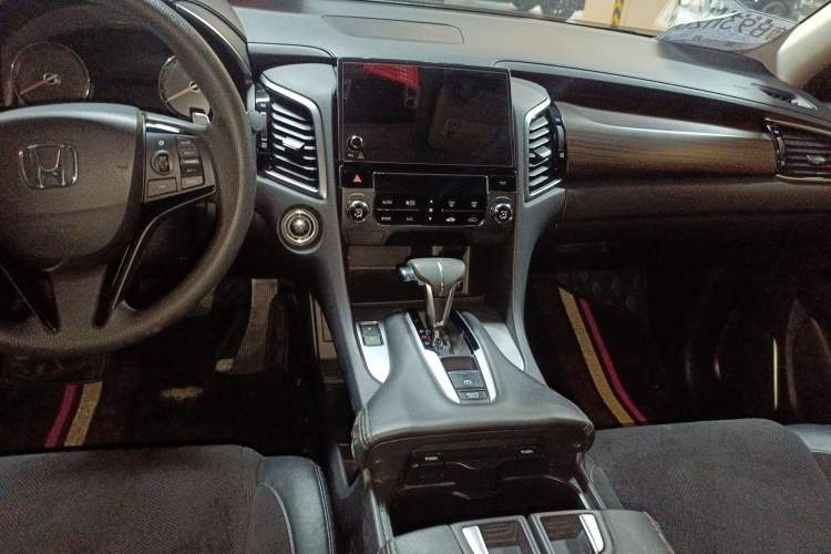 Used Honda Avancier 2019 240TURBO Two-Wheel Drive Elite Edition Audio And AC Panel