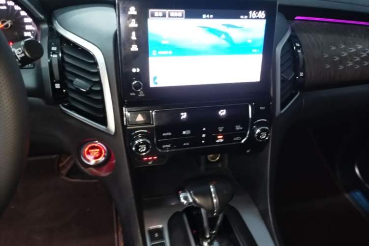 Used Honda Avancier 2019 240TURBO Two-Wheel Drive Luxury Edition Audio And AC Panel