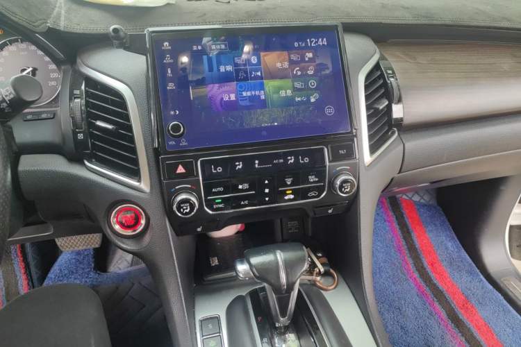 Used Honda Avancier 2019 240TURBO Two-Wheel Drive Luxury Edition Audio And AC Panel