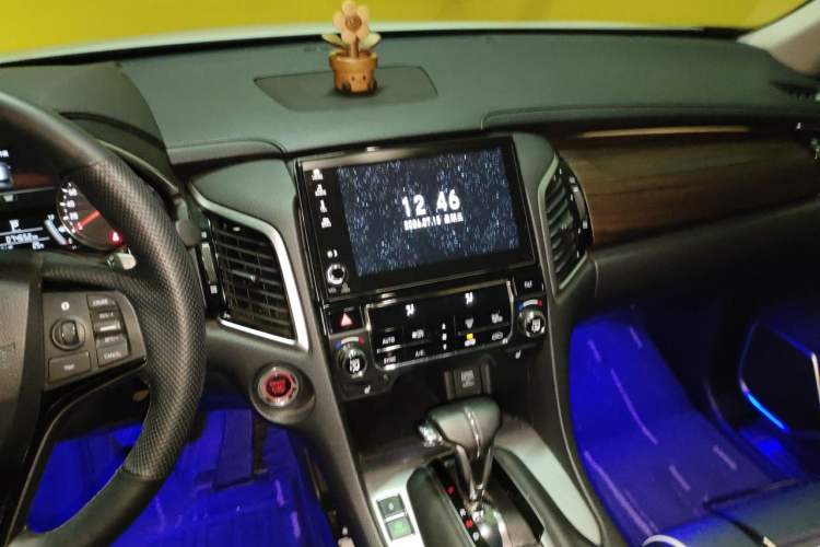 Used Honda Avancier 2019 240TURBO Two-Wheel Drive Premium Edition Audio And AC Panel