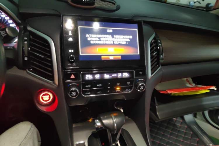 Used Honda Avancier 2019 240TURBO Two-Wheel Drive Comfort Version Audio And AC Panel