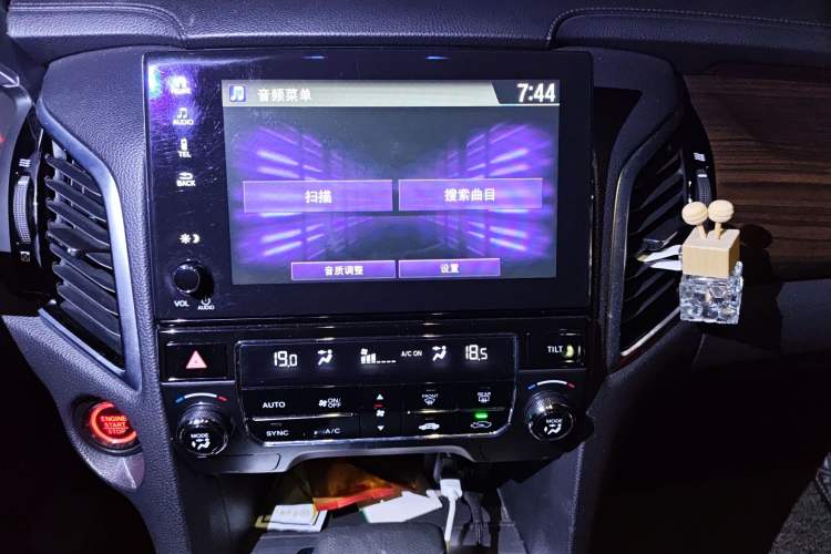Used Honda Avancier 2019 240TURBO Two-Wheel Drive Elite Edition Audio And AC Panel