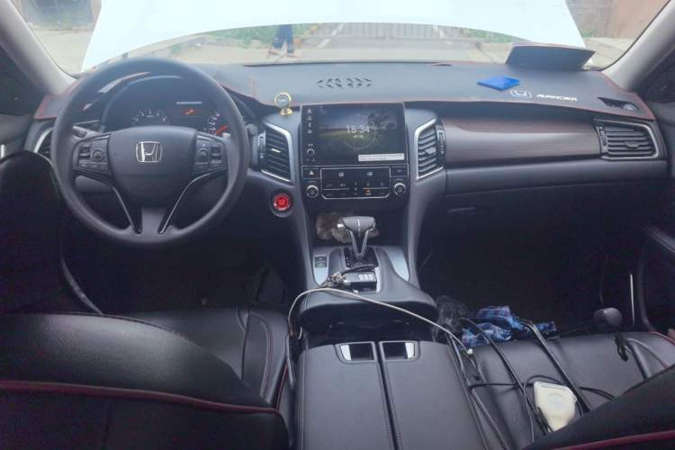 Used Honda Avancier 2019 240TURBO Two-Wheel Drive Elite Edition Center Console