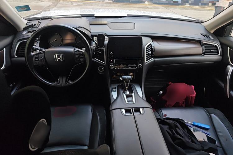 Used Honda Avancier 2019 240TURBO Two-Wheel Drive Luxury Edition Center Console