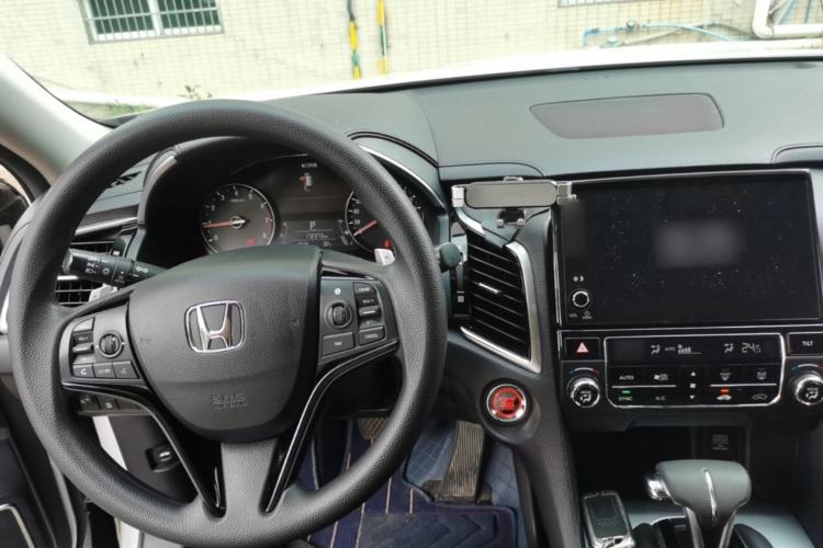 Used Honda Avancier 2019 240TURBO Two-Wheel Drive Elite Edition Center Console