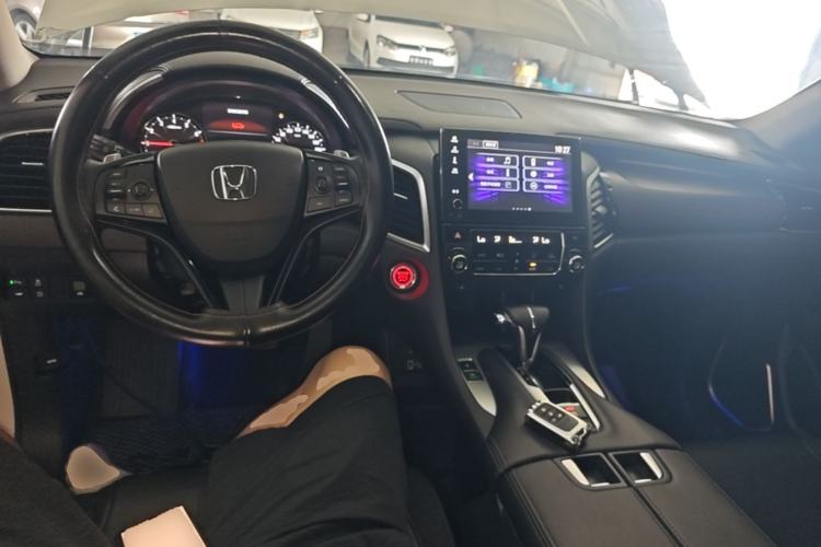 Used Honda Avancier 2019 240TURBO Two-Wheel Drive Premium Edition Center Console