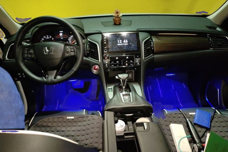Used Honda Avancier 2019 240TURBO Two-Wheel Drive Premium Edition Center Console