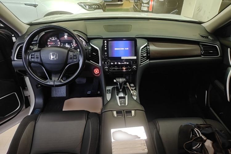 Used Honda Avancier 2019 240TURBO Two-Wheel Drive Luxury Edition Center Console
