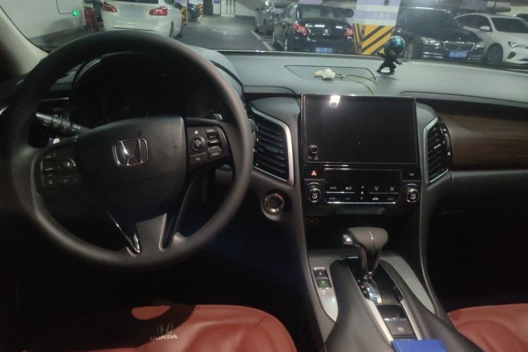 Used Honda Avancier 2019 240TURBO Two-Wheel Drive Elite Edition Center Console