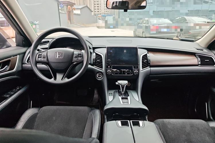 Used Honda Avancier 2019 240TURBO Two-Wheel Drive Elite Edition Center Console