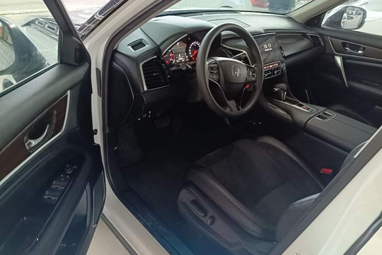 Used Honda Avancier 2019 240TURBO Two-Wheel Drive Elite Edition Driver Seat