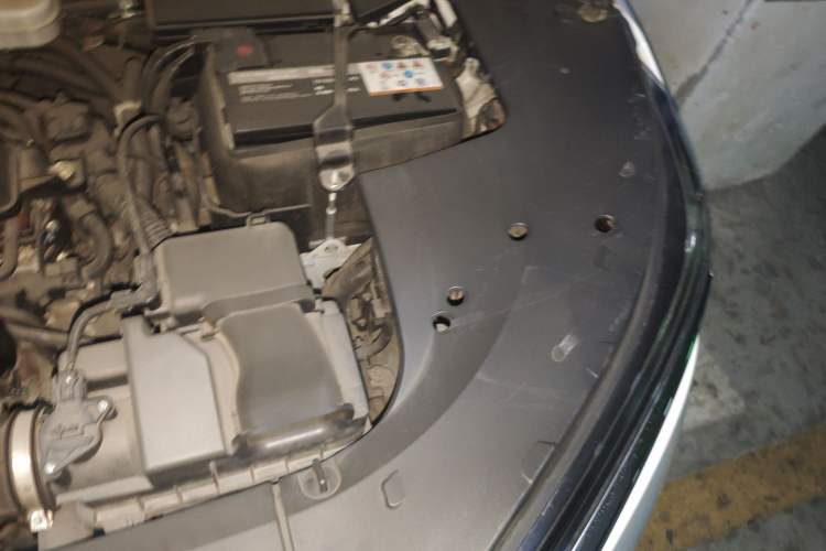 Used Honda Avancier 2019 240TURBO Two-Wheel Drive Elite Edition Engine Bay Left