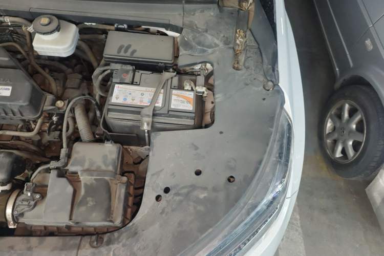 Used Honda Avancier 2019 240TURBO Two-Wheel Drive Elite Edition Engine Bay Left