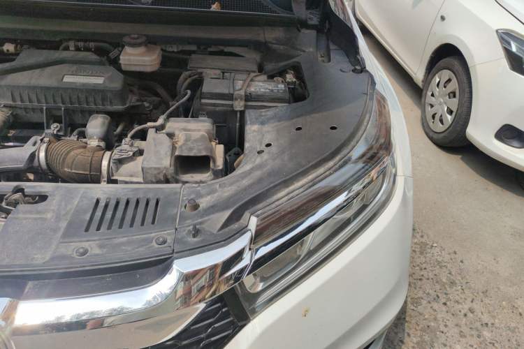 Used Honda Avancier 2019 240TURBO Two-Wheel Drive Elite Edition Engine Bay Left