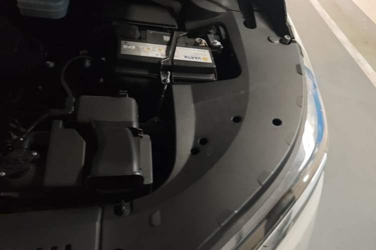Used Honda Avancier 2019 240TURBO Two-Wheel Drive Elite Edition Engine Bay Left