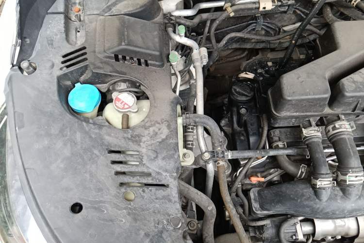 Used Honda Avancier 2019 240TURBO Two-Wheel Drive Elite Edition Engine Bay Right