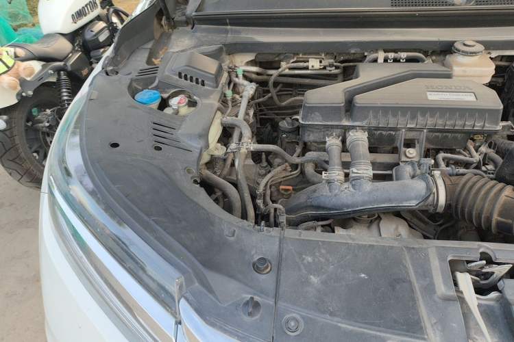 Used Honda Avancier 2019 240TURBO Two-Wheel Drive Comfort Version Engine Bay Right