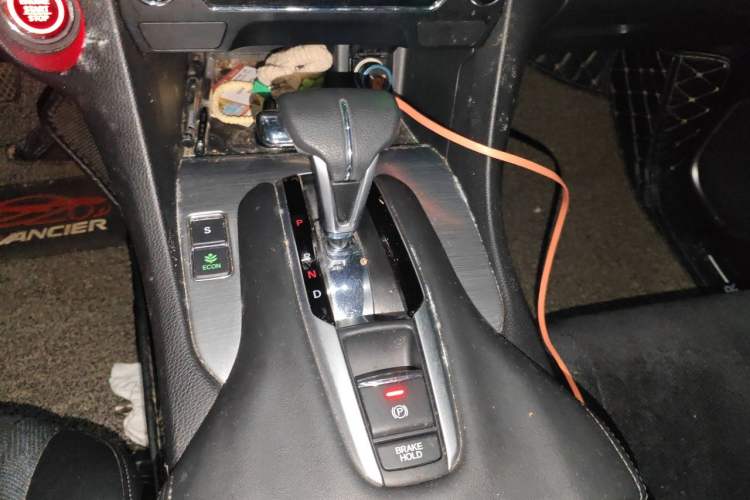 Used Honda Avancier 2019 240TURBO Two-Wheel Drive Elite Edition Gear Lever