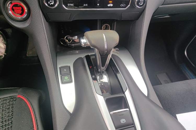 Used Honda Avancier 2019 240TURBO Two-Wheel Drive Elite Edition Gear Lever