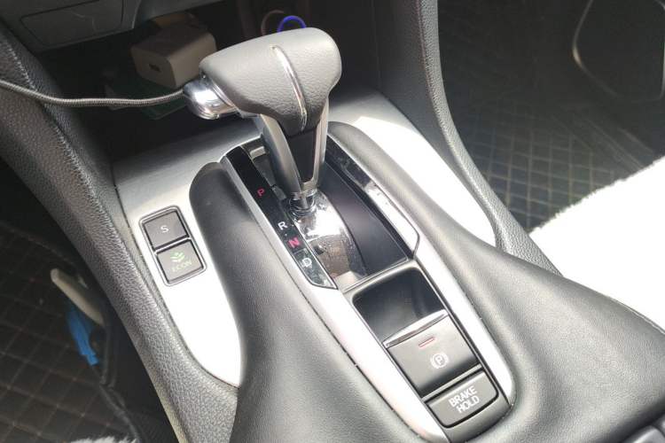 Used Honda Avancier 2019 240TURBO Two-Wheel Drive Elite Edition Gear Lever