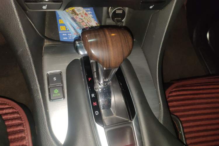 Used Honda Avancier 2019 240TURBO Two-Wheel Drive Premium Edition Gear Lever