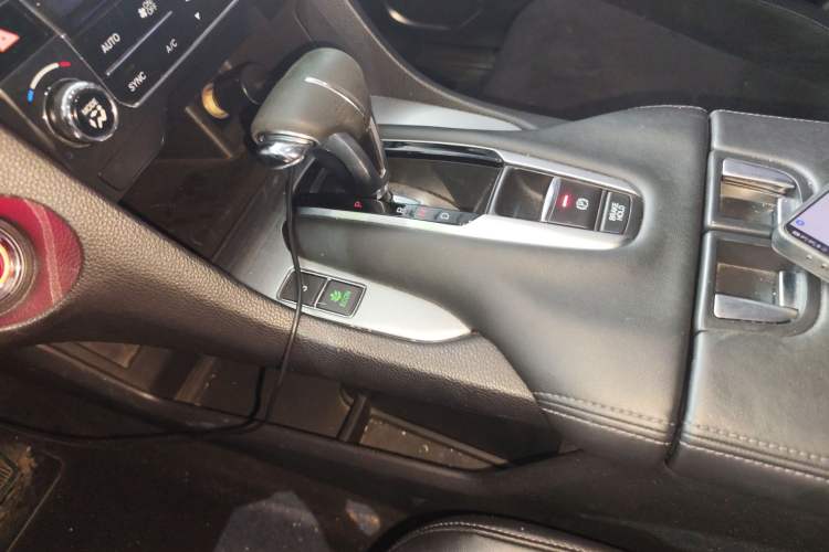 Used Honda Avancier 2019 240TURBO Two-Wheel Drive Elite Edition Gear Lever