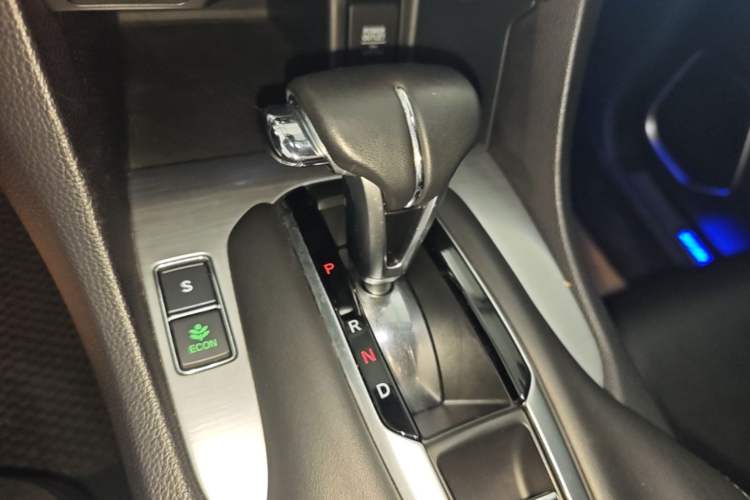 Used Honda Avancier 2019 240TURBO Two-Wheel Drive Premium Edition Gear Lever