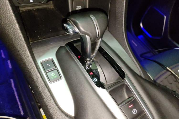 Used Honda Avancier 2019 240TURBO Two-Wheel Drive Premium Edition Gear Lever