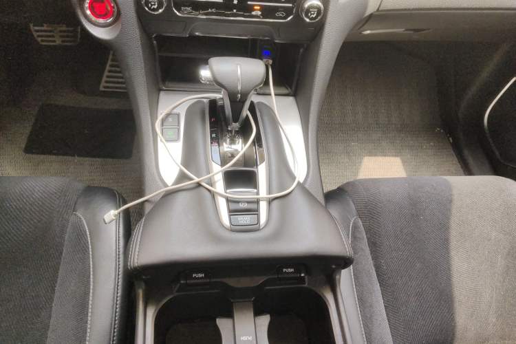 Used Honda Avancier 2019 240TURBO Two-Wheel Drive Elite Edition Gear Lever
