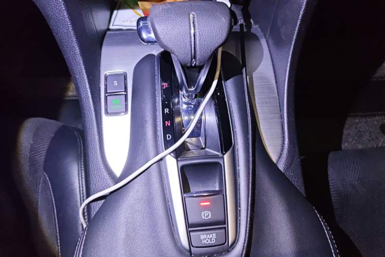 Used Honda Avancier 2019 240TURBO Two-Wheel Drive Elite Edition Gear Lever