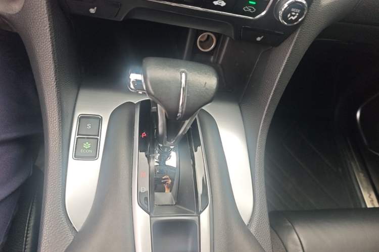 Used Honda Avancier 2019 240TURBO Two-Wheel Drive Premium Edition Gear Lever