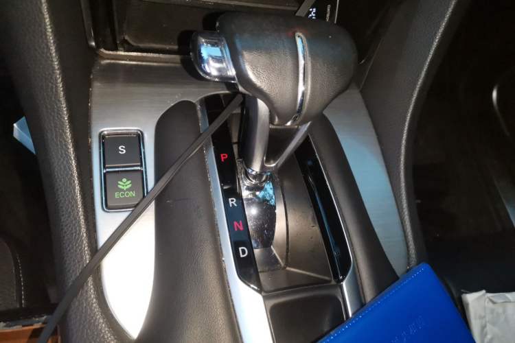 Used Honda Avancier 2019 240TURBO Two-Wheel Drive Comfort Version Gear Lever