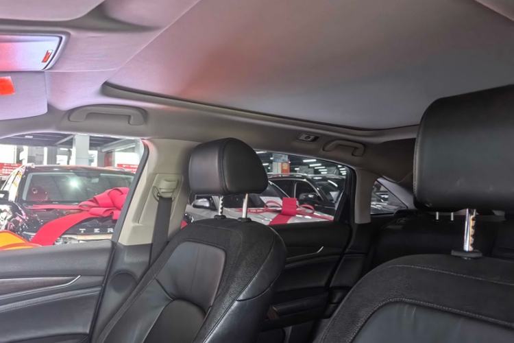 Used Honda Avancier 2019 240TURBO Two-Wheel Drive Comfort Version Interior 3