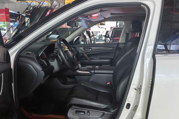 Used Honda Avancier 2019 240TURBO Two-Wheel Drive Comfort Version Interior 4