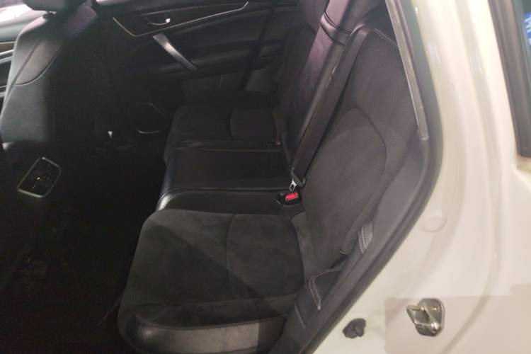 Used Honda Avancier 2019 240TURBO Two-Wheel Drive Elite Edition Left Rear Seat