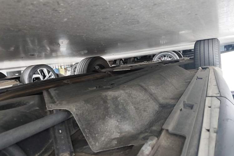 Used Honda Avancier 2019 240TURBO Two-Wheel Drive Elite Edition Left Side Sill